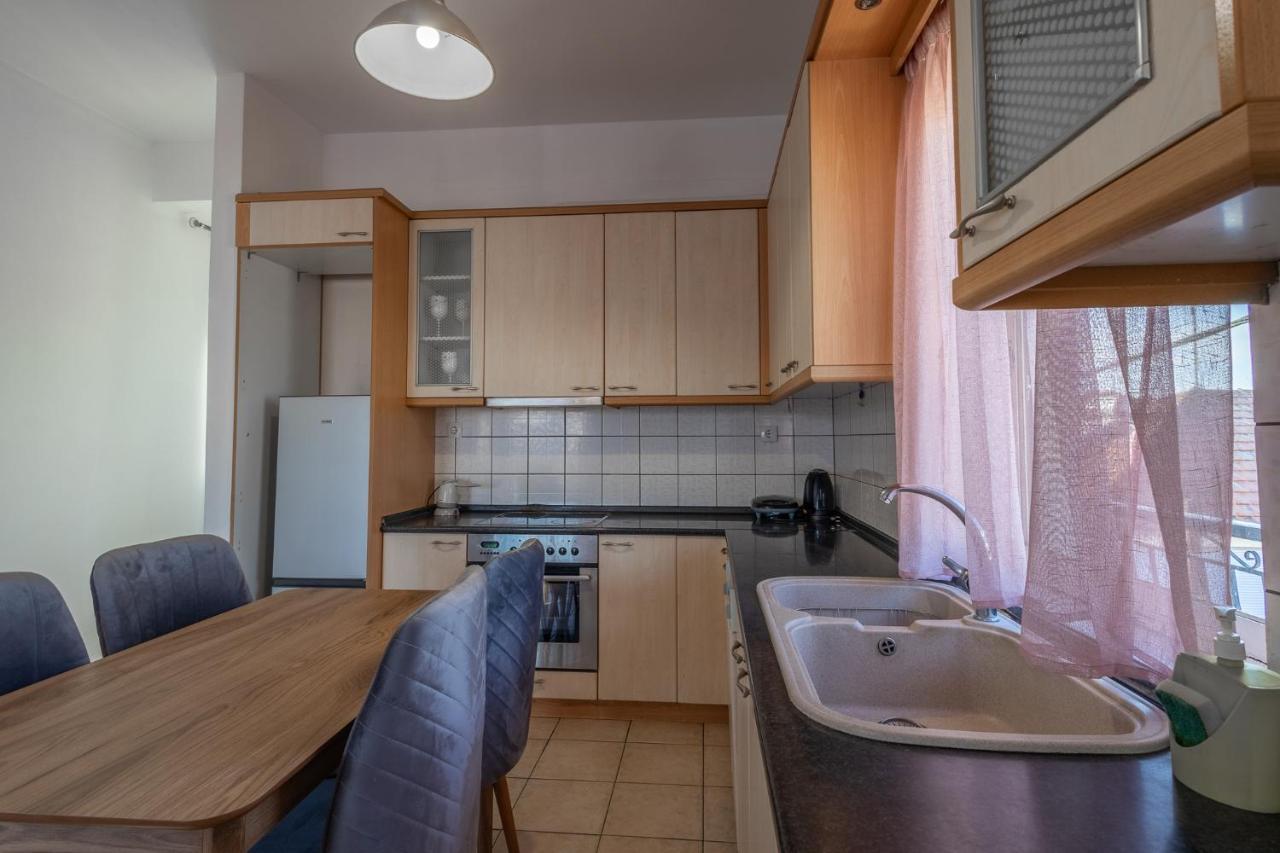Deluxe Apartment La Лариса Екстериор снимка