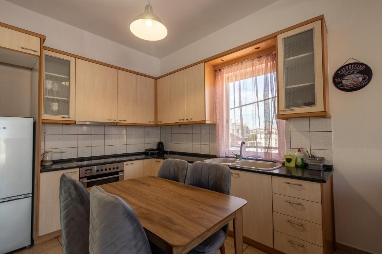 Deluxe Apartment La Лариса Екстериор снимка